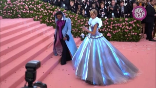 S1:E3 Celebrity Fashion and Style