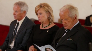 S1:E12 Marly's Funeral: The Arrival