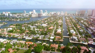 S2:E51 Fort Lauderdale