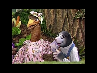 E1: The Smiling Suitcase