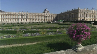 S6:E1 French Royalty