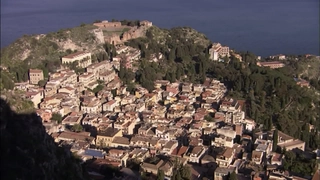 S18:E13 Incredible Islands